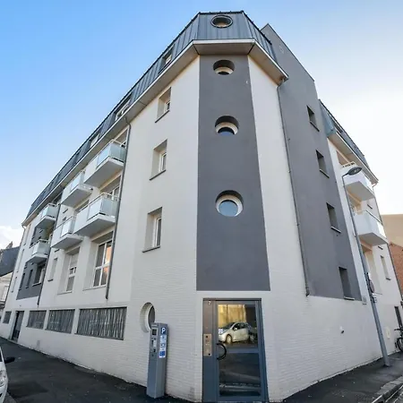 A Rouen, 40 M², Balcon Et Vue Sur La Ville. * 鲁昂
