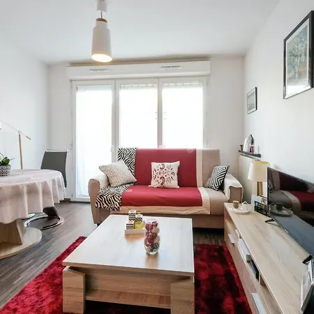 A Rouen, 40 M², Balcon Et Vue Sur La Ville. Apartmán