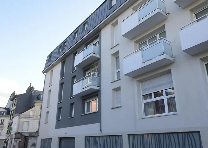 A Rouen, 40 M², Balcon Et Vue Sur La Ville. Apartment *